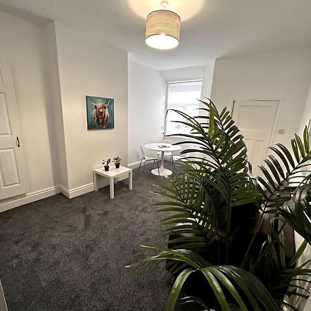 Bright Home From Home Stoke-on-Trent Exteriér fotografie