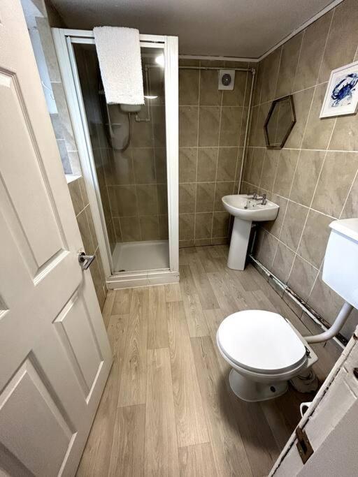 Bright Home From Home Stoke-on-Trent Exteriér fotografie